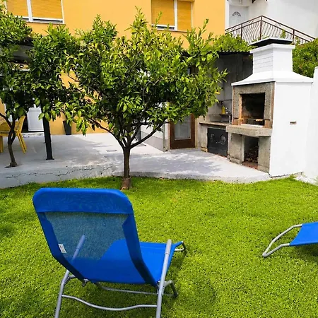 شقة Silvia - Free Parking, Wifi & Private Yard With Bbq