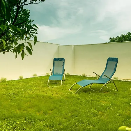 شقة Silvia - Free Parking, Wifi & Private Yard With Bbq